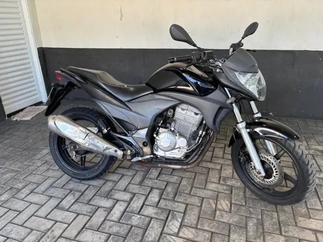 Moto Honda CB 300R 2010 Standard