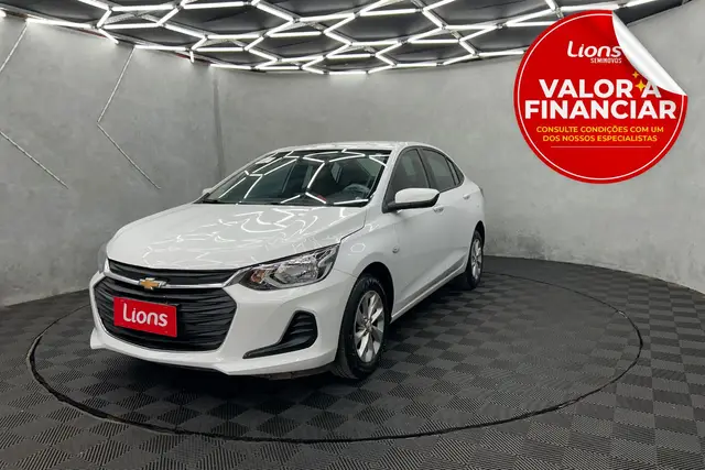 Carro Chevrolet Onix Plus 2023 LT 1.0