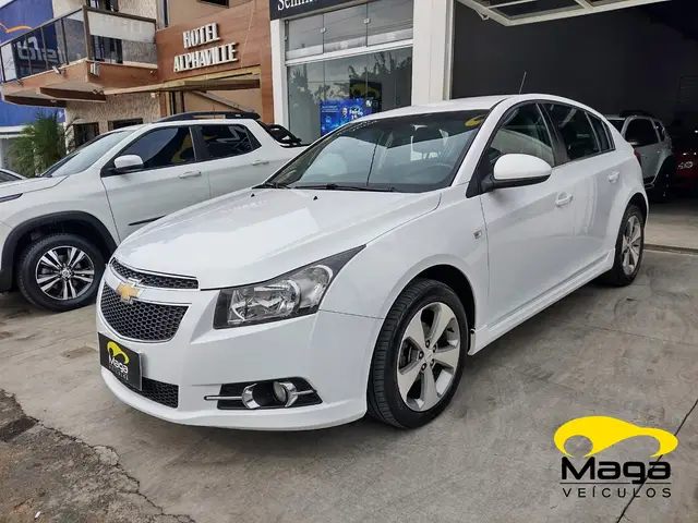 Carro Chevrolet Cruze Sport6 2013 LT 1.8 16V Ecotec (Flex)