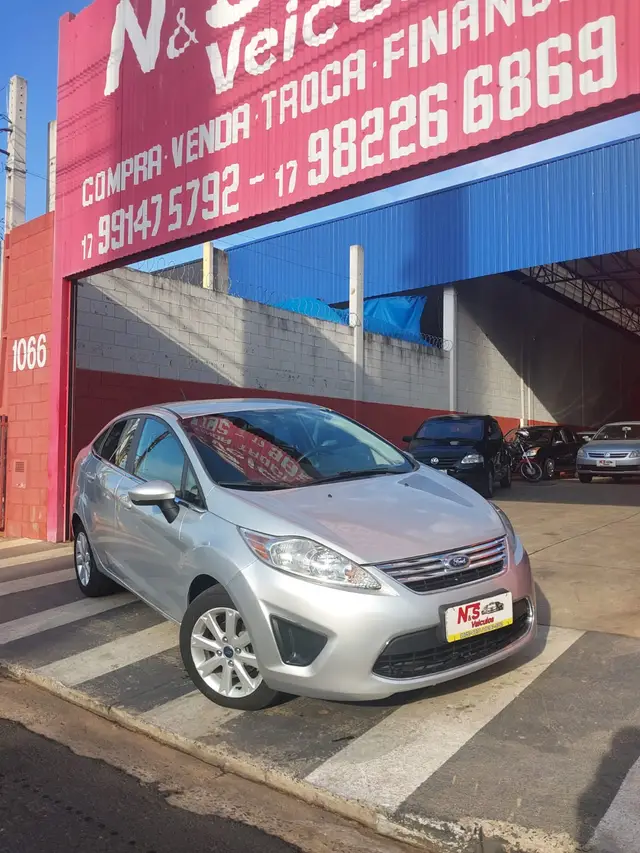 Carro Ford New Fiesta Hatch 2012 SE 1.6 16V (Flex)