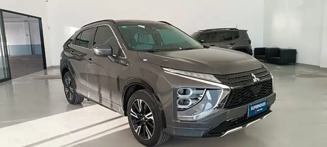 Carro Mitsubishi Eclipse Cross 2025 HPE-S AWC 1.5 Turbo (Aut.)