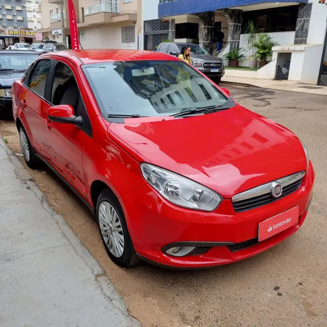 Carro Fiat Grand Siena 2015 Evo Attractive 1.4 8V (Flex)