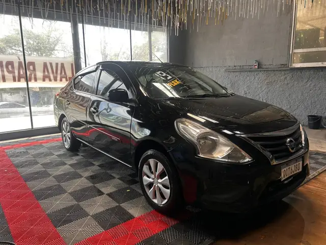 Carro Nissan Versa 2019 1.0 12V (Flex)