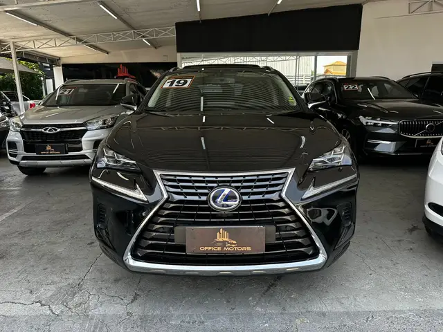 Carro Lexus NX 300 2019 2.5 300H Luxury Auto 4WD