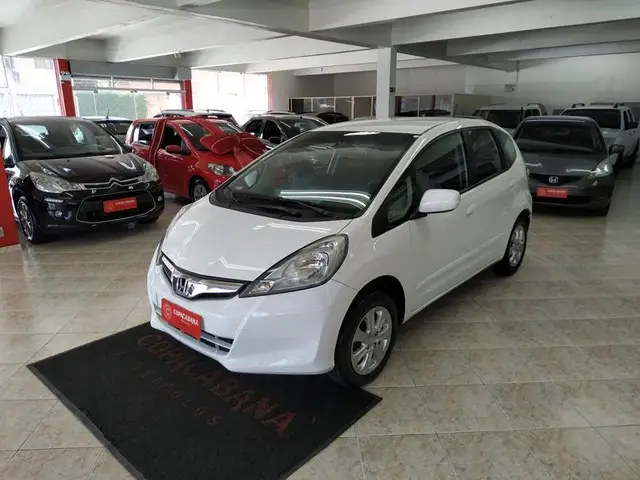 Carro Honda Fit 2014 LX 1.4 (flex)