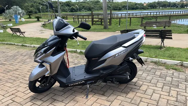 Moto Honda Elite 125 2023 CBS