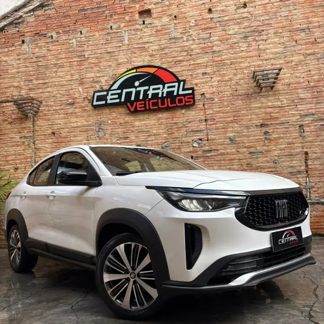 Carro Fiat Fastback 2024 Audace