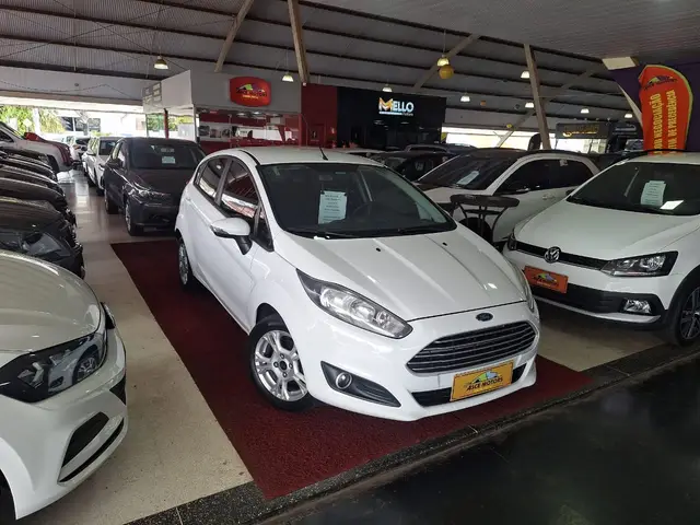 Carro Ford Fiesta Hatch 2016 1.6 (Flex)