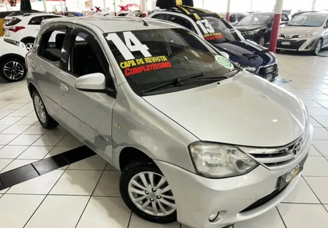 Carro Toyota Etios 2014 XLS 1.5 (Flex)