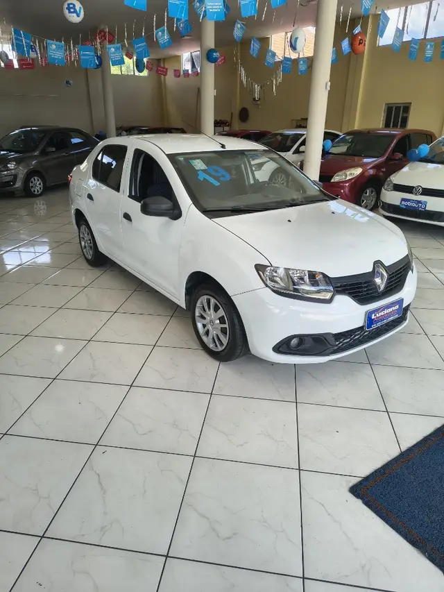 Carro Renault Logan 2019 Authentique 1.0 12V SCe (Flex)