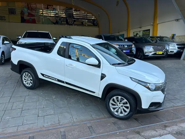 Carro Fiat Strada 2021 Endurance 1.4 CS (Flex)