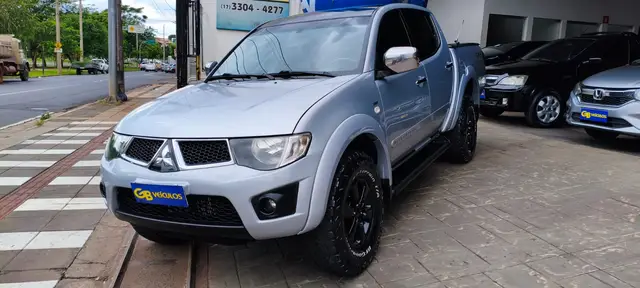 Carro Mitsubishi L200 Triton Sport 2011 L 200 Triton HPE 4x4 3.5 V6 (flex) (cab. dupla) (aut)