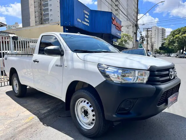 Carro Toyota Hilux Cabine Simples 2024 4x4 2.8 Diesel