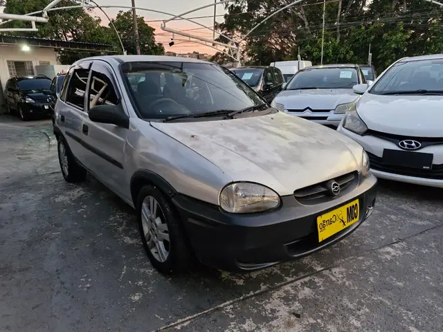 Carro Chevrolet Corsa Hatch 2001 Super 1.0 MPFi 16V 4p