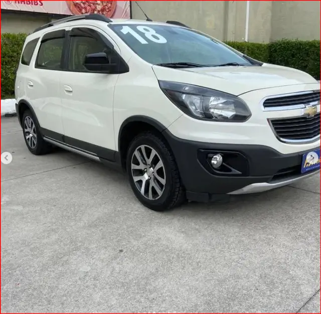 Carro Chevrolet Spin 2018 Activ 1.8 (Flex) (Aut)