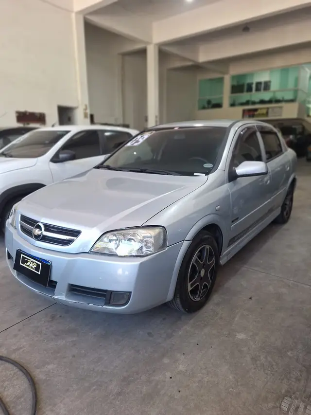 Carro Chevrolet Astra Hatch 2009 Advantage 2.0 (Flex)