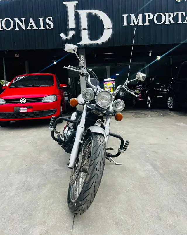 Moto Yamaha XVS 650 2004 Drag Star