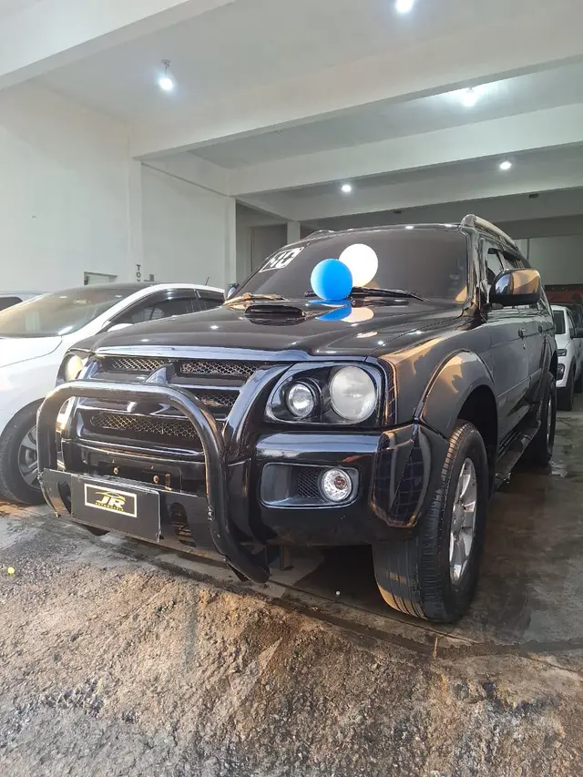 Carro Mitsubishi Pajero Sport 2010 HPE 4x4 2.5