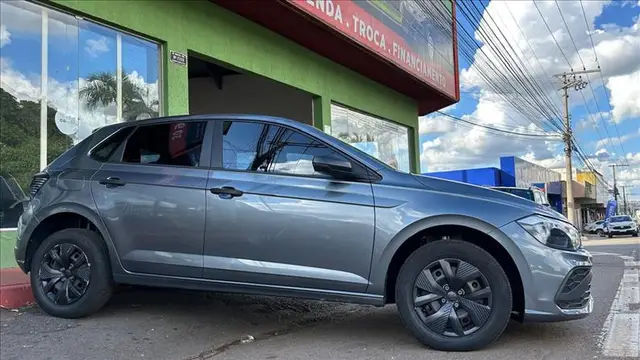 Carro Volkswagen Polo 2024 Track 1.0 Flex 12V 5p