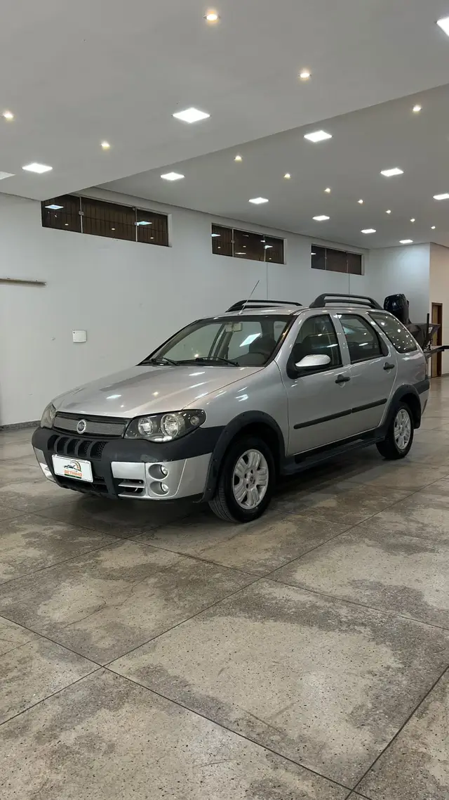 Carro Fiat Palio Weekend 2005 Adventure 1.8 8V (Flex)