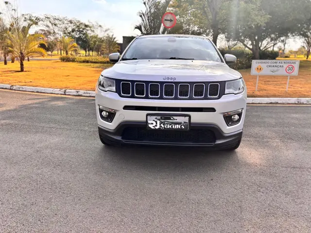 Carro Jeep Compass 2017 2.0 Longitude 4x2 (Aut) (Flex)