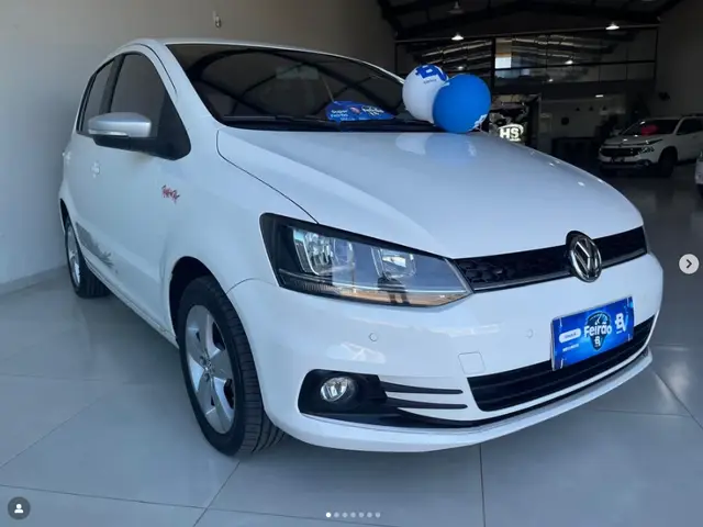 Carro Volkswagen Fox 2016 1.6 MSI Rock in Rio (Flex)