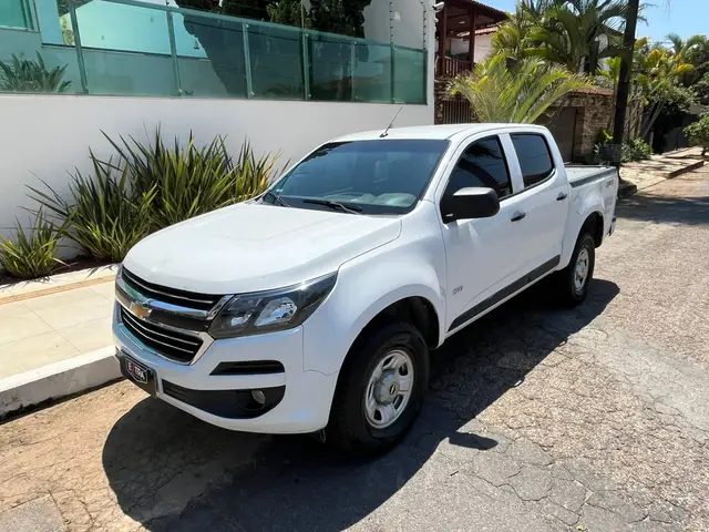 Carro Chevrolet S10 Cabine Dupla 2020 S10 2.8 CTDI LS 4WD (Cabine Dupla)