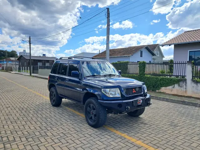 Carro Mitsubishi Pajero TR4 2005 2.0 16V