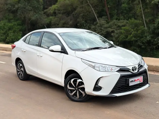Carro Toyota Yaris 2023 XL 1.5 (Flex) (Aut)