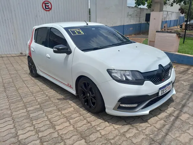Carro Renault Sandero 2017 RS 2.0 16V (Flex)