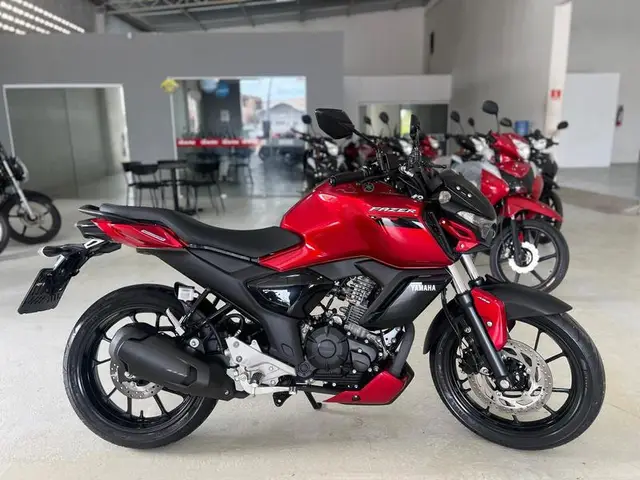 Moto Yamaha Fazer FZ15 2025 Connected