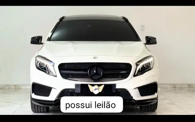 Carro Mercedes-Benz GLA 45 AMG  2015 GLA 45 AMG 4Matic DCT