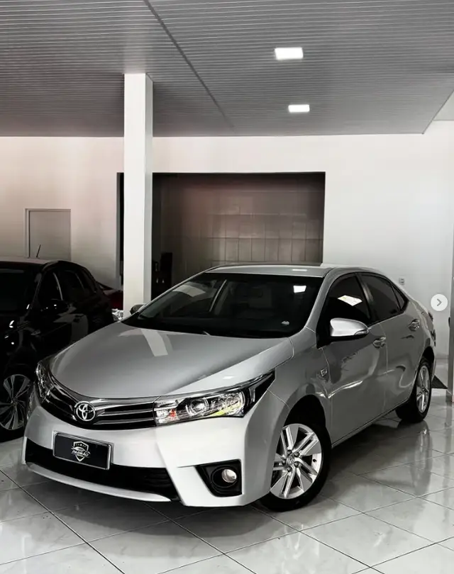 Carro Toyota Corolla 2016 1.8 GLi (Aut.)