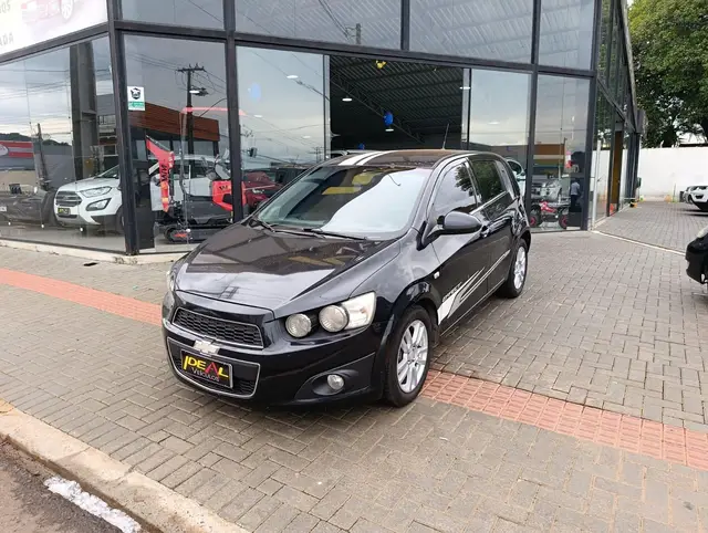 Carro Chevrolet Sonic 2013 Hatch LTZ 1.6 (Aut)