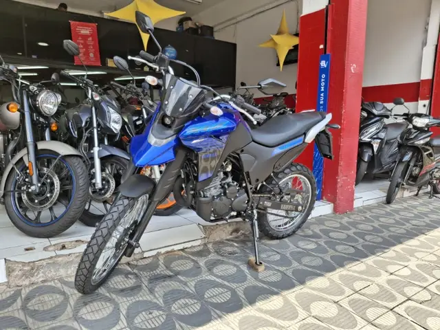 Moto Yamaha XTZ 250 Lander 2025 Connected