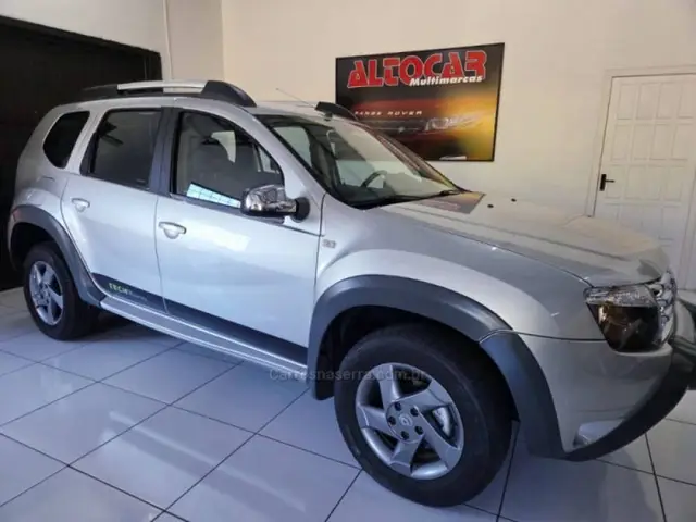Carro Renault Duster 2013 2.0 16V  Tech Road (Flex)