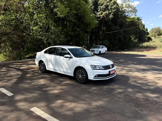 Carro Volkswagen Jetta 2017 2.0 TSI Highline Tiptronic