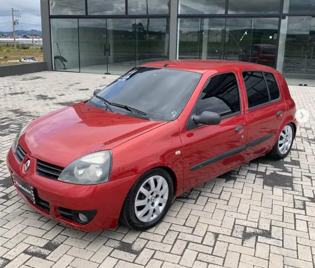 Carro Renault Clio 2011 Hi-Flex 1.0 16V 3p