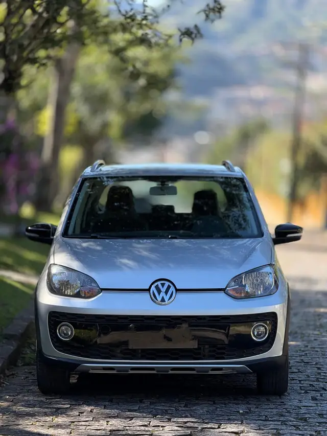 Carro Volkswagen Up! 2017 1.0 12v TSI E-Flex Cross