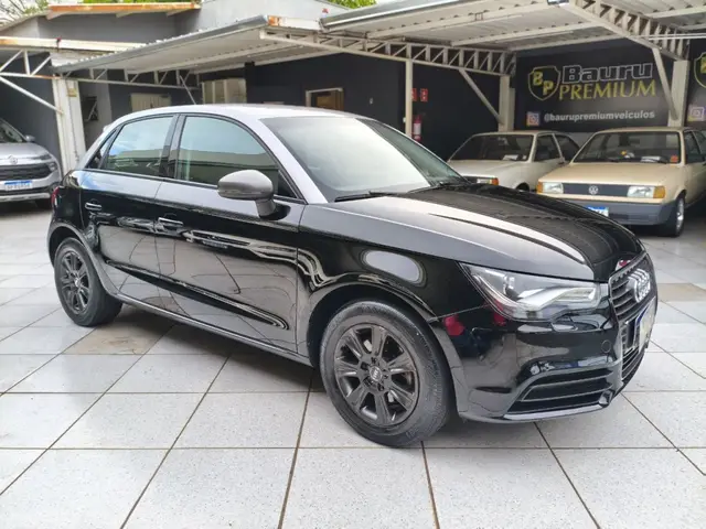 Carro Audi A1 2015 1.4 TFSI Sportback Ambition S Tronic