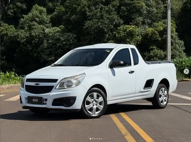 Carro Chevrolet Montana 2017 LS 1.4 (Flex)