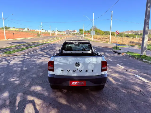 Carro Volkswagen Saveiro 2017 Robust 1.6 MSI CS (Flex)