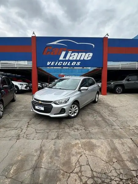 Carro Chevrolet Onix 2023 LT 1.0