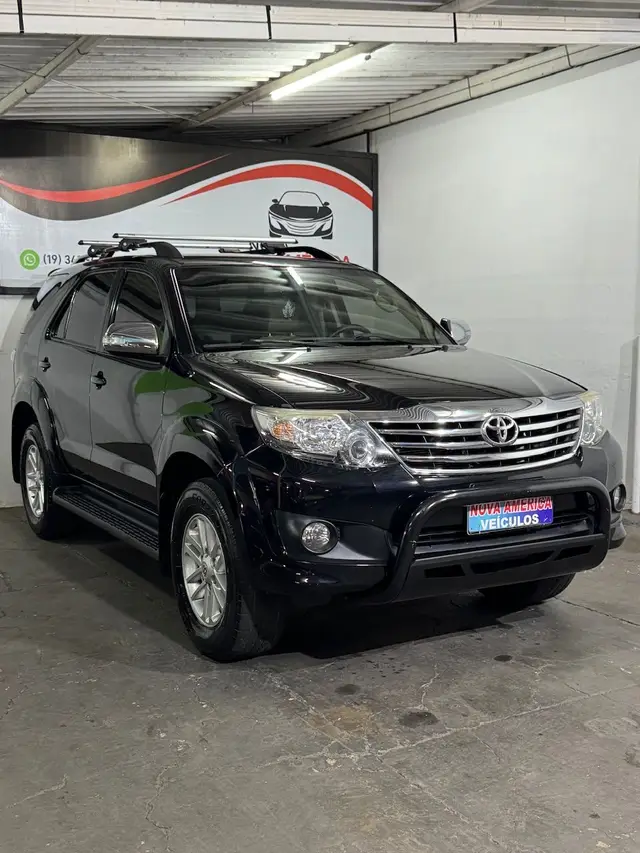 Carro Toyota SW4 2015 Hilux  2.7 SR 4x2 7L (Flex)