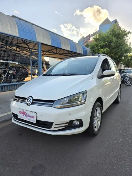 Carro Volkswagen SpaceFox 2017 1.6 MSI Comfortline (Flex)
