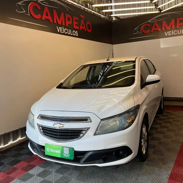 Carro Chevrolet Prisma 2014 1.4 LT SPE/4