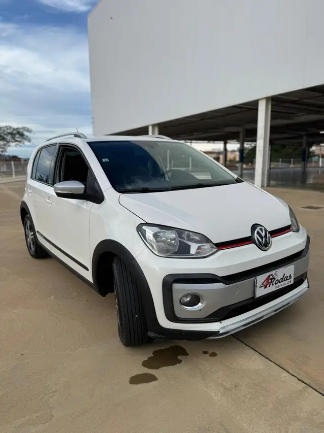 Carro Volkswagen Up! 2018 1.0 12v TSI E-Flex Cross