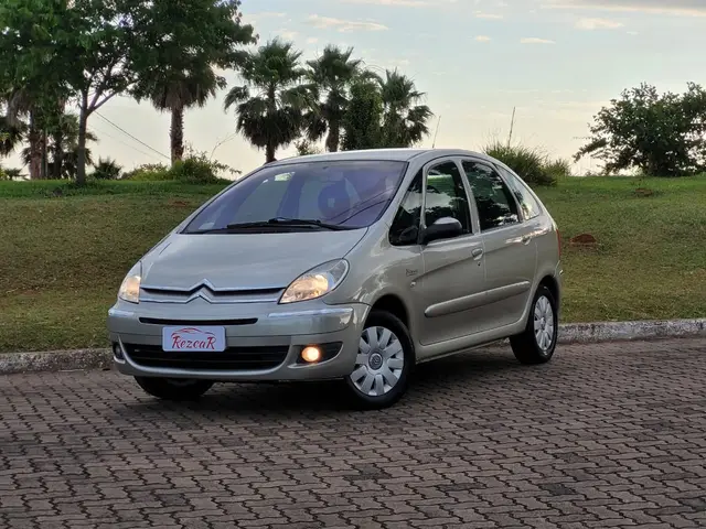Carro Citroën Xsara Picasso 2011 Exclusive 1.6 16V (flex)