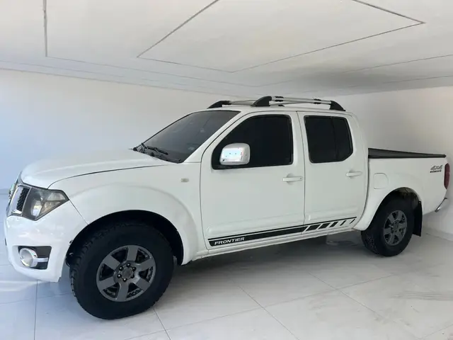Carro Nissan Frontier 2014 Platinum 2.5 TD CD 4x4