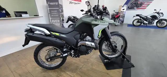 Moto Yamaha XTZ 250 Lander 2025 Connected